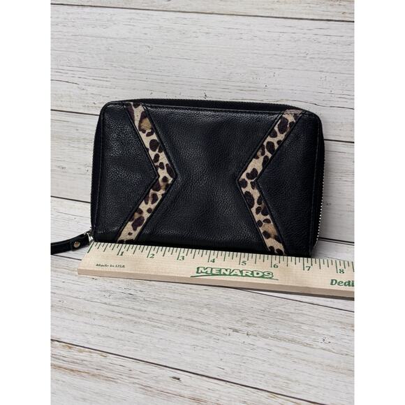 Silpada Zahara Wristlet Genuine Leather Black Animal Print Leopard *flaw 👀 - Picture 6 of 6